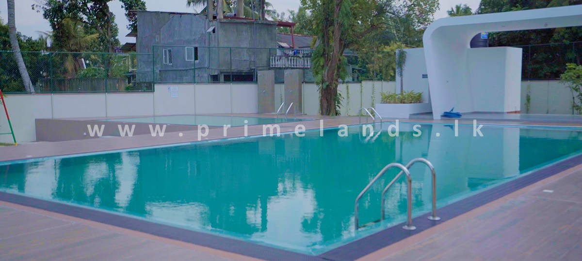 Luxury Villa in Dalugama - Gallery