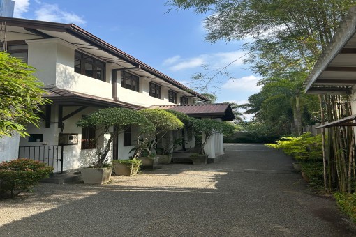 Colonial Luxury Mansion on 30 Perches – Colombo 08