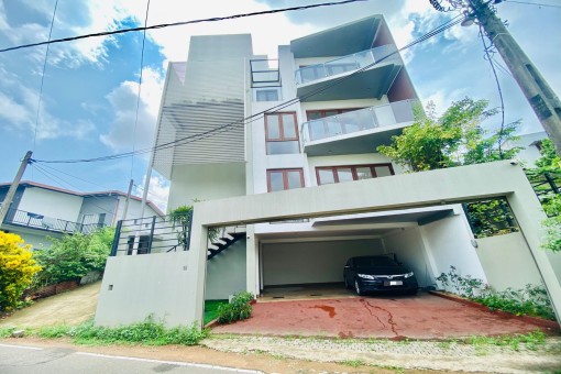 Modern 4 Story House for sale