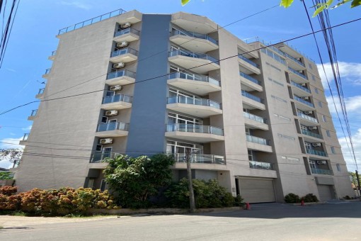Legends Tower – Luxury 3-Bedroom Apartment for Rent