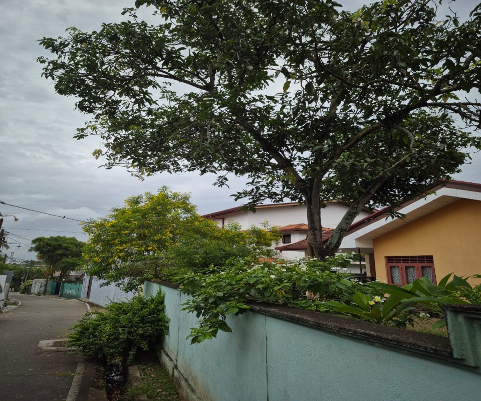 5 Bedroom House at Maharagama - Gallery